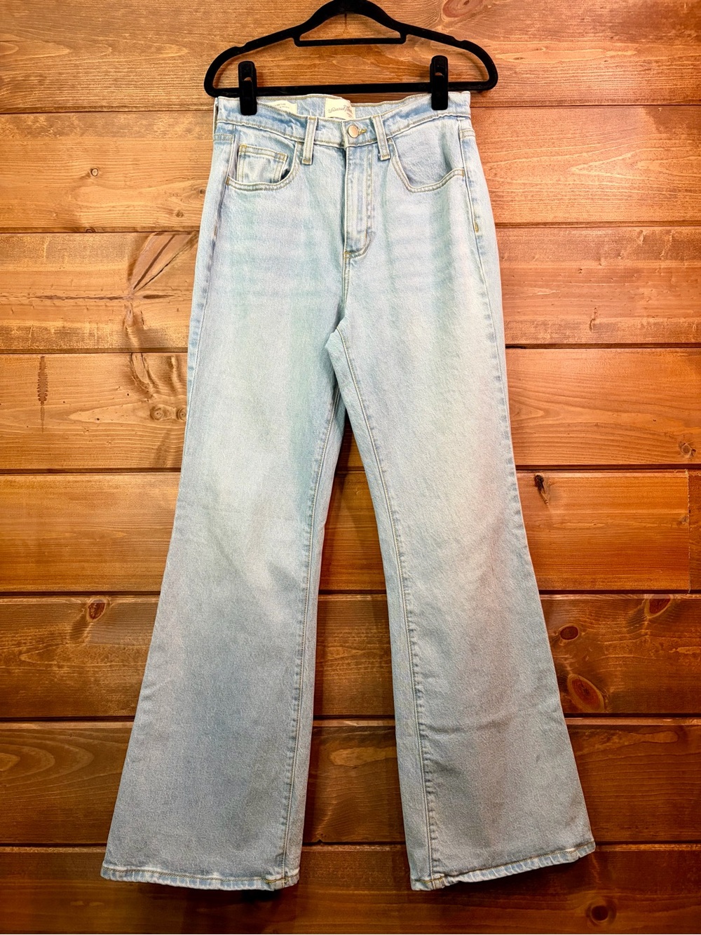 Universal Thread Light Blue High-Rise Wide Leg Jeans Size 6 💕🌸
